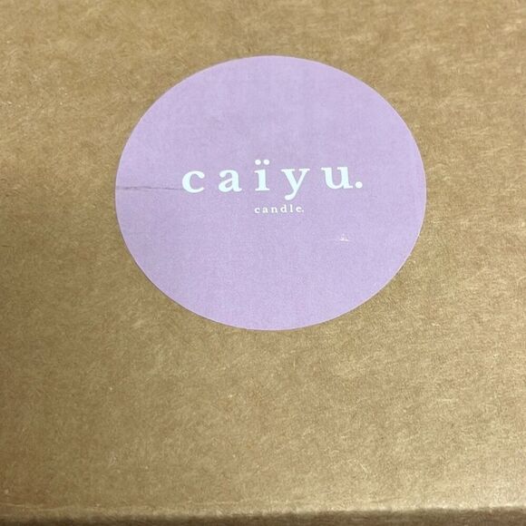 Caiyu Caia Petit Derriere Booty Candle Brown Single Wick 100% Soy Wax NIB New - Picture 7 of 9